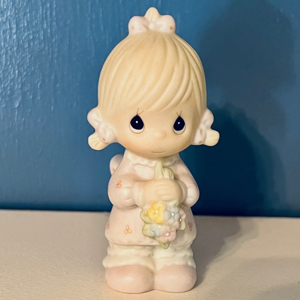 Precious Moments Vintage 1983 Flower Girl Wedding Party Series E-2835